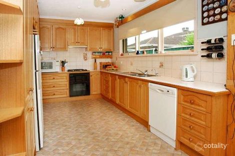 Property photo of 23 Tamarisk Avenue Glen Waverley VIC 3150