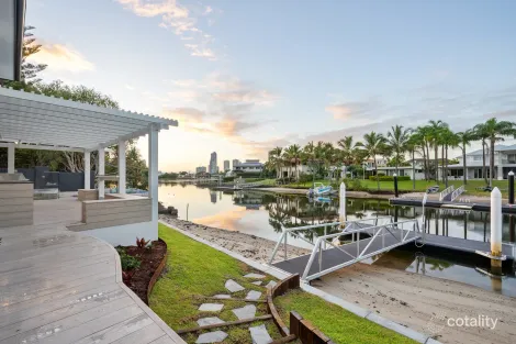 16 Biggs Pl, Southport, QLD 4215