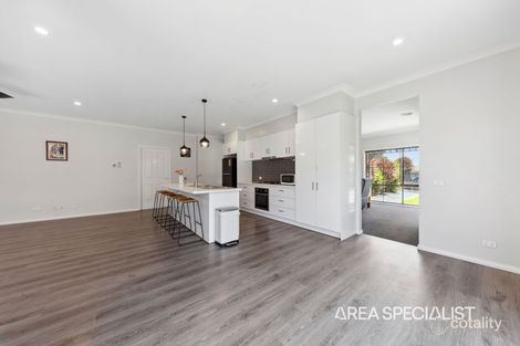 Property photo of 51 Manikato Drive Drouin VIC 3818