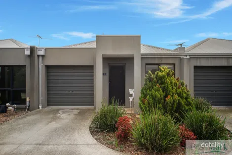 Property photo of 2/3-11 Retford Close Werribee VIC 3030