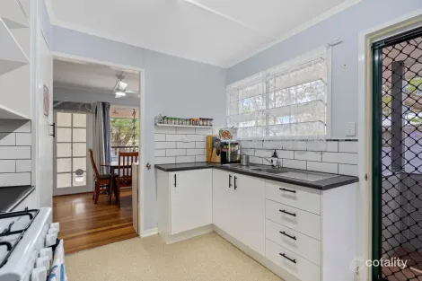 Property photo of 36 Aspinall Street Leichhardt QLD 4305