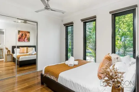 Property photo of 53 Compass Drive Biggera Waters QLD 4216