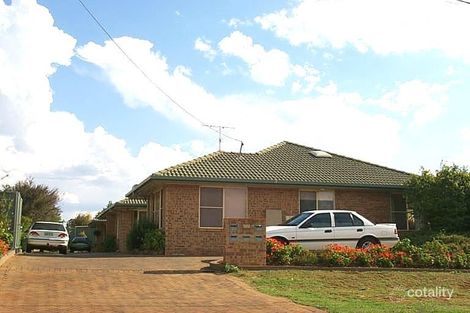 242 Spring St, Kearneys Spring, QLD 4350