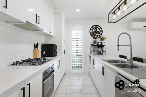 Property photo of 9 Cumberland Drive Pakenham VIC 3810