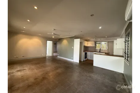 65-67 English St, Manunda, QLD 4870