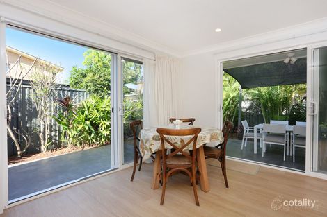 Property photo of 2/18 Nankeen Avenue Paradise Point QLD 4216