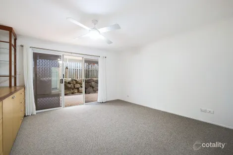 Property photo of 4 Royal Court Ashmore QLD 4214