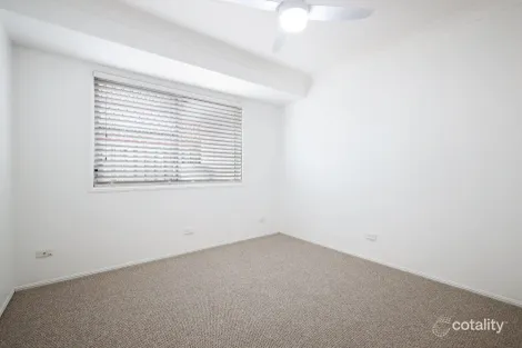 Property photo of 4 Royal Court Ashmore QLD 4214