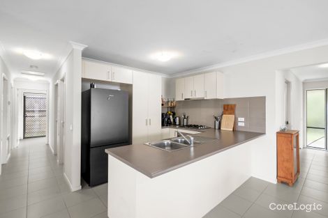 Property photo of 5 Cannington Grove Sunbury VIC 3429