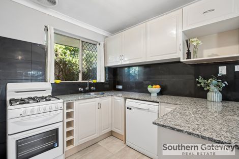 Property photo of 22 Garrett Corner Parmelia WA 6167