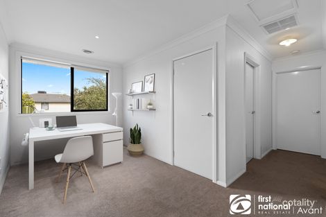 Property photo of 15 Mimosa Way Burnside Heights VIC 3023