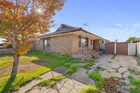 Property photo of 24 Pinoak Street St Albans VIC 3021