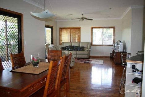Property photo of 18 Sir Griffith Way Rural View QLD 4740