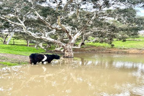 27 Marion Rd, Inman Valley, SA 5211