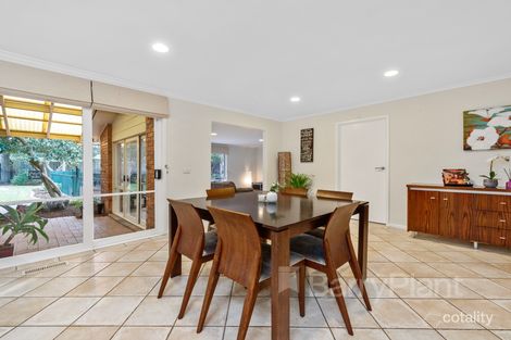 Property photo of 5 Gould Close Wantirna South VIC 3152