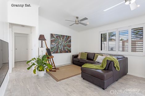 32 Griffith Rd, Scarborough, QLD 4020