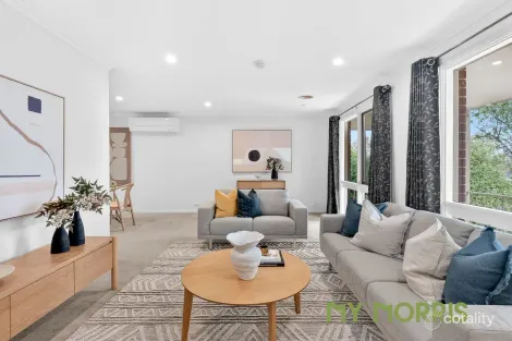 Property photo of 34 Upton Street Monash ACT 2904