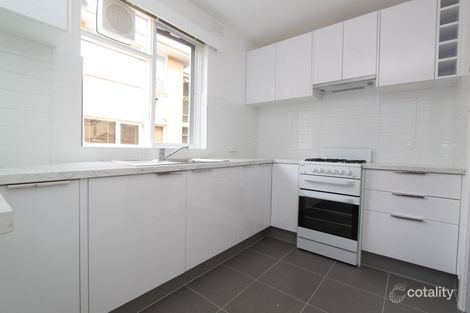 Property photo of 10/17 Tiuna Grove Elwood VIC 3184