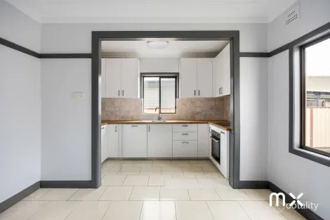 9 Finlayson St, Wollongong, NSW 2500