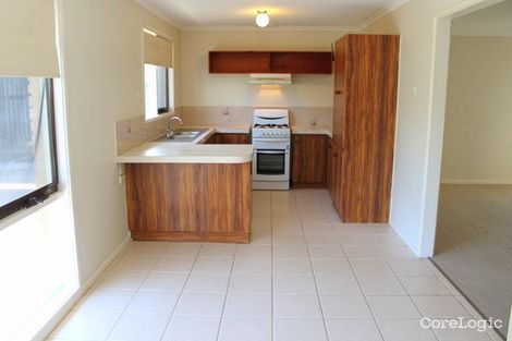 Property photo of 8 Lachlan Close Cranbourne North VIC 3977