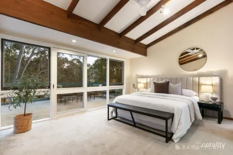 Property photo of 15 Tadema Crescent Eltham VIC 3095