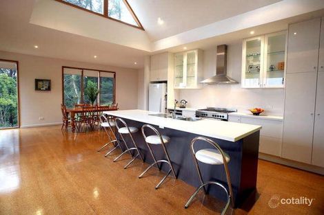 24 Poplar Cres, Emerald, VIC 3782