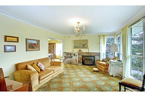 Property photo of 1 Holly Court Mitcham VIC 3132