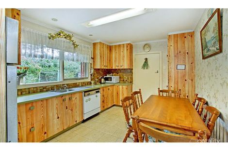 Property photo of 1 Holly Court Mitcham VIC 3132