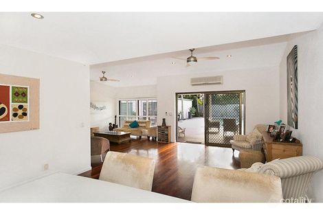 Property photo of 11 Peter Blondell Drive Mermaid Waters QLD 4218