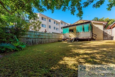 Property photo of 2/11 Lloyd Street Southport QLD 4215
