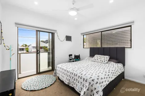 Property photo of 98 Macrossan Avenue Norman Park QLD 4170