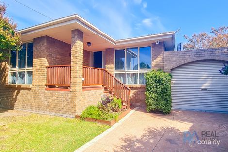 Property photo of 5 Hair Court Beaconsfield VIC 3807