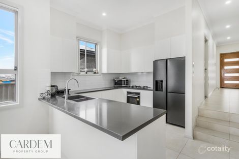 Property photo of 21 Little John Street Middleton Grange NSW 2171