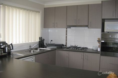 Property photo of 16 Pipetrack Circuit Cranbourne East VIC 3977