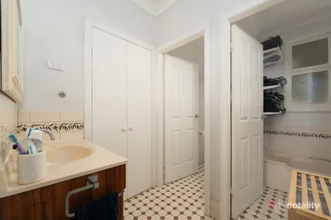 Property photo of 24 Beethoven Lane Armidale NSW 2350