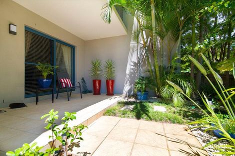 Property photo of 3/3 Jarrah Crescent Ocean Shores NSW 2483