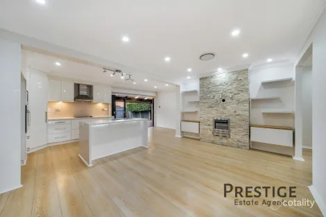Property photo of 2 Sandringham Street St Johns Park NSW 2176