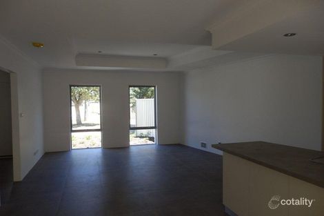 Property photo of 13A Sylvia Place Nollamara WA 6061