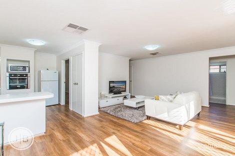 1/40 Conochie Cres, Manning, WA 6152