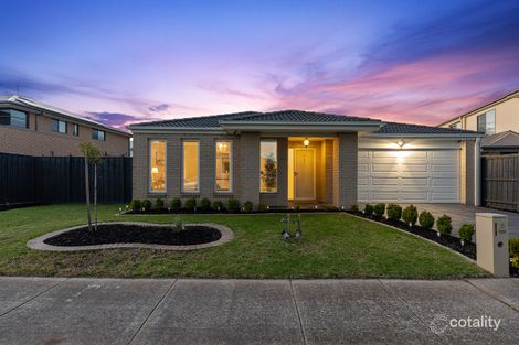 8 Prescott Dr, Cranbourne North, VIC 3977