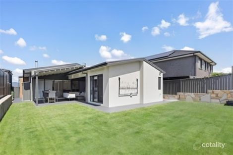 Property photo of 6 Erskine Loop Googong NSW 2620