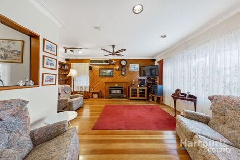 Property photo of 47 Welwyn Parade Deer Park VIC 3023