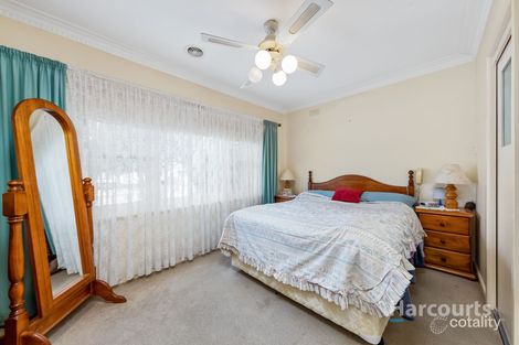 Property photo of 47 Welwyn Parade Deer Park VIC 3023