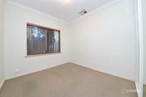 Property photo of 16 Englefield Retreat Landsdale WA 6065