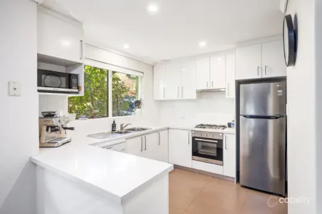 Property photo of 1/170 Labouchere Road Como WA 6152