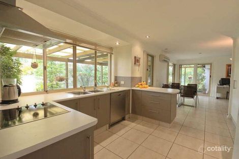 Property photo of 3 Loxton Court Helensvale QLD 4212