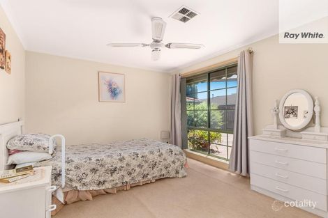 Property photo of 42 Carbon Crescent Mill Park VIC 3082