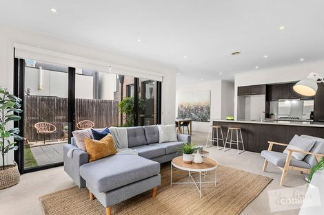 Property photo of 2 Beaurepaire Parade Footscray VIC 3011