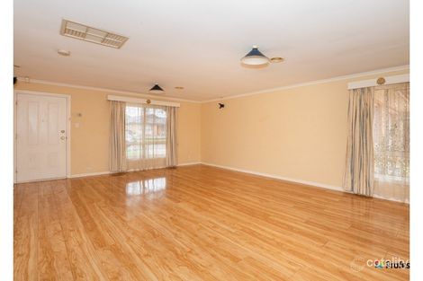 Property photo of 7 Hydra Court Roxburgh Park VIC 3064