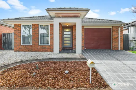 Property photo of 21 Howard Place Deer Park VIC 3023